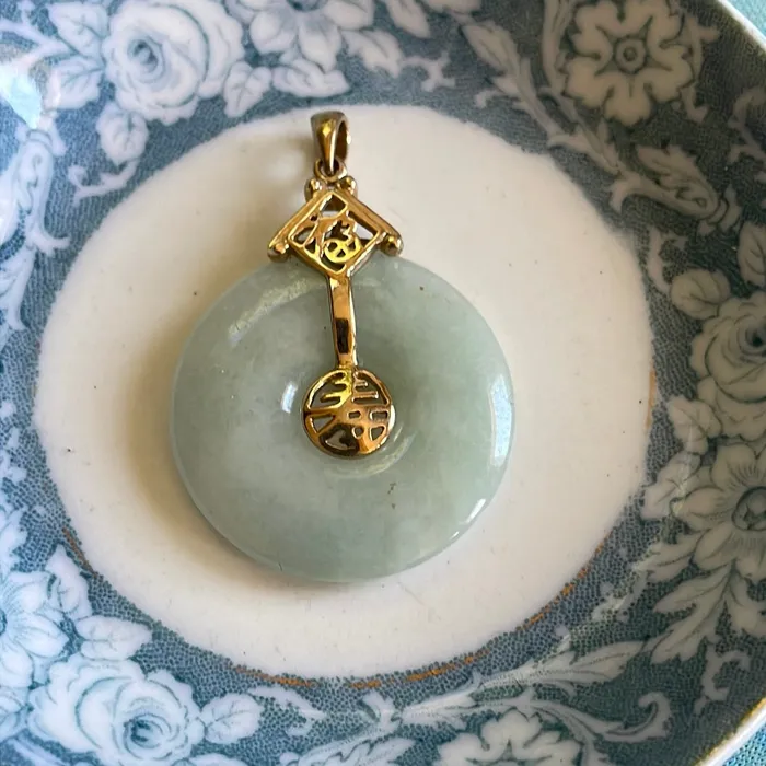 Love Vintage Paris PreStyled Sets Jade Pendant Good Fortune 10k Gold Vintage