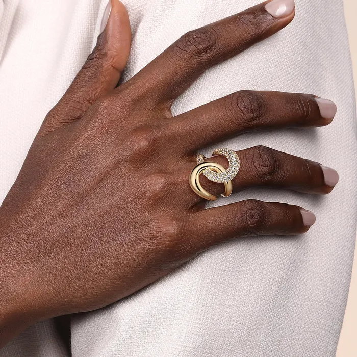 Independent Jewellers Rings 14kt Yellow Gold Diamond Interlocking Ladies Ring
